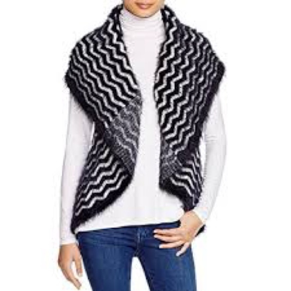 Chelsea and Theodore Black and White Zigzag Women's Sweater Vest